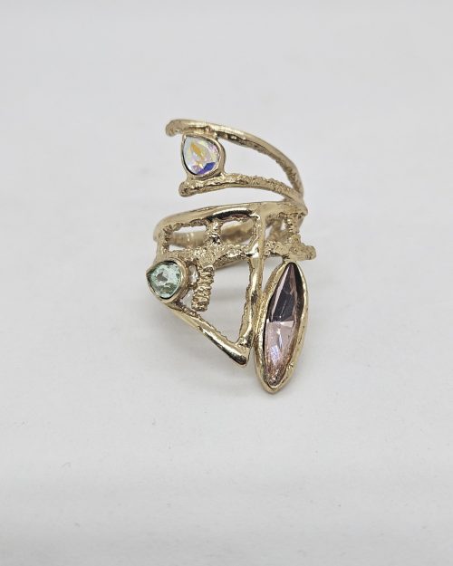 Anello intrecciato in bronzo con cristalli multicolor