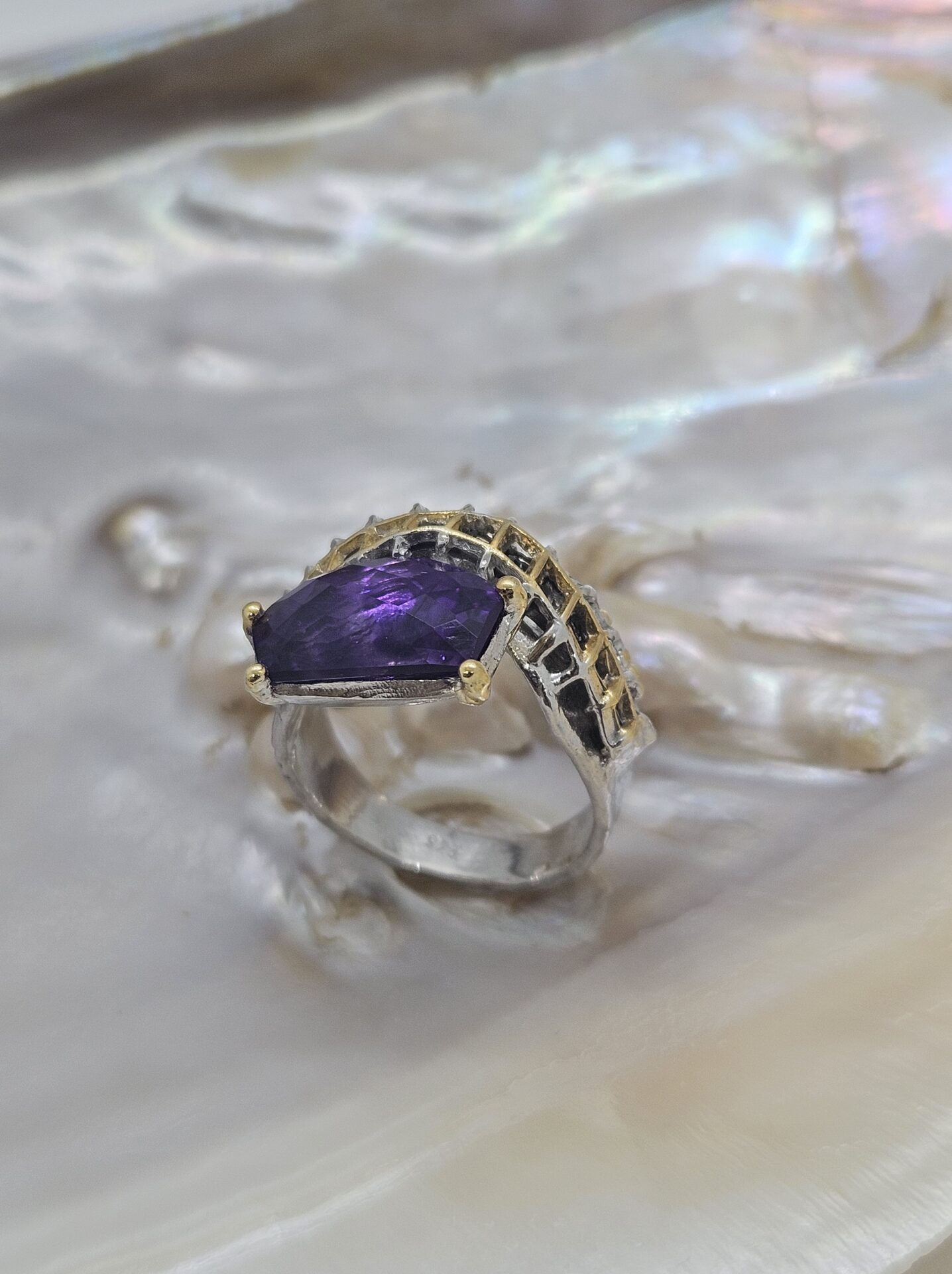 Anello Karmen in argento e ametista - immagine 3